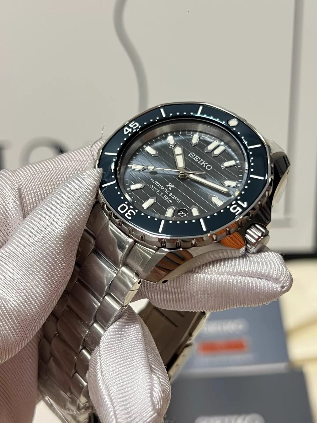 Mostrador em ângulo — Seiko Prospex SPB483J1